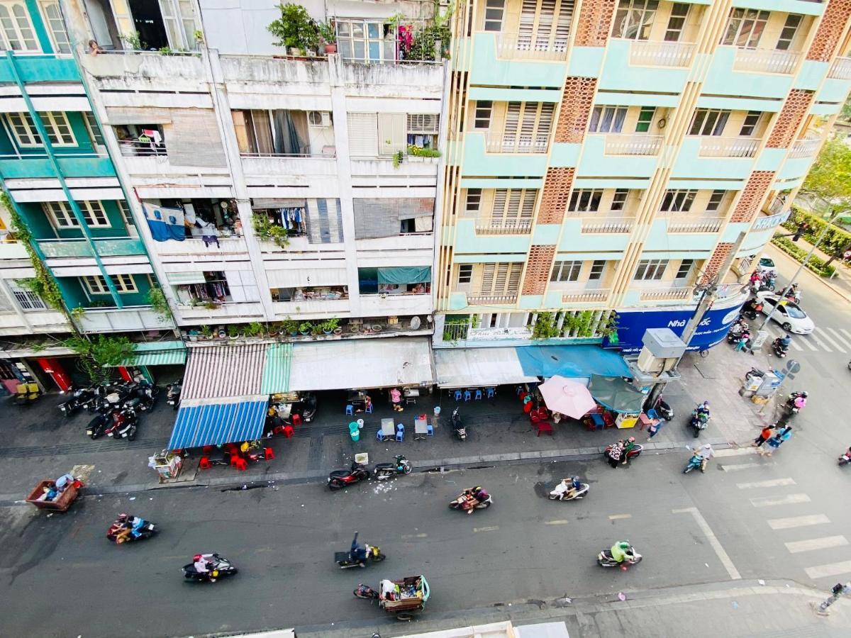 Проживание в семье Away Do Quang Dau- Homestay, Center, D1