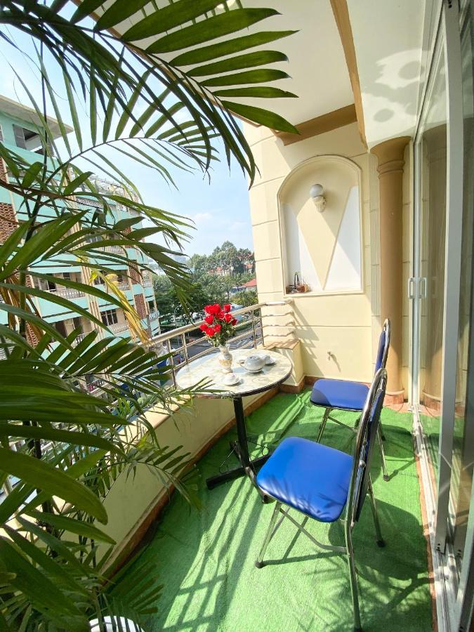 Away Do Quang Dau- Homestay, Center, D1 * Хошимин